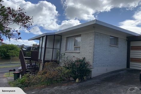 Photo of property in 1/164 Fisher Parade, Farm Cove, Auckland, 2012
