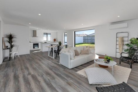 Photo of property in 31 Kapiakauri Road, One Tree Point, 0118