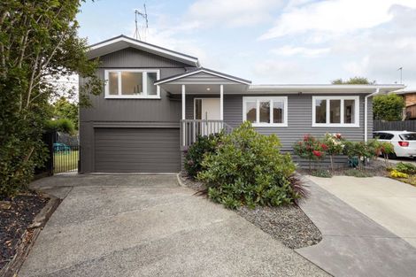 Photo of property in 11 Westney Place, Forest Lake, Hamilton, 3200