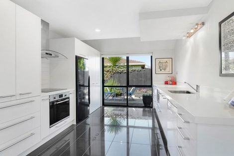 Photo of property in 1/14 Taylors Avenue, Bryndwr, Christchurch, 8052