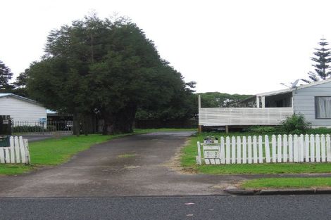 Photo of property in 3a Kakapo Place, Papatoetoe, Auckland, 2025