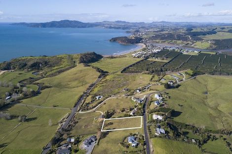 Photo of property in 24 Taipa View Road, Taipa, 0483