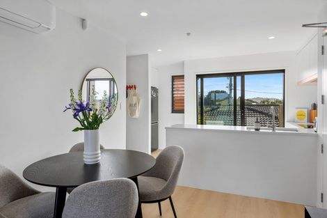 Photo of property in 2/35 Centreway Road, Orewa, 0931