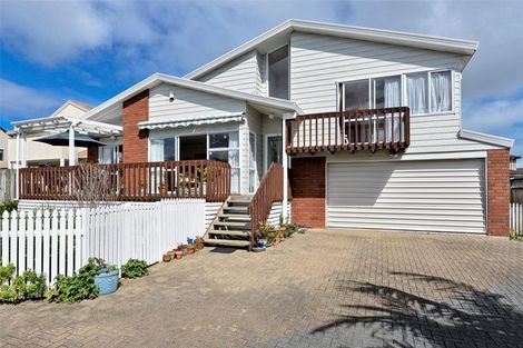 Photo of property in 3/56 Kiwi Esplanade, Mangere Bridge, Auckland, 2022