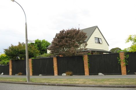 Photo of property in 94 Waratah Street, Avondale, Christchurch, 8061