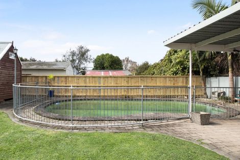 Photo of property in 2 Edinburgh Road, Hillcrest, Hamilton, 3216