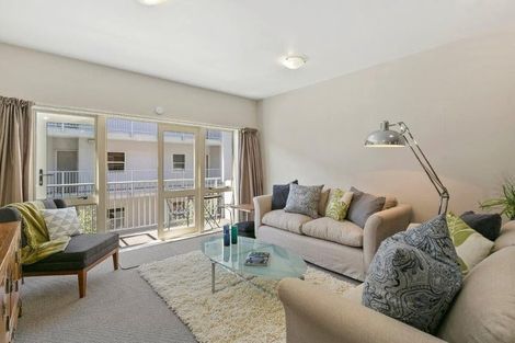 Photo of property in Luxford Villas, 110/72 Herald Street, Berhampore, Wellington, 6023