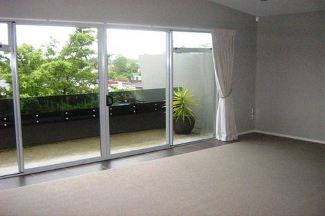 Photo of property in 21e Ruakiwi Road, Hamilton Lake, Hamilton, 3204