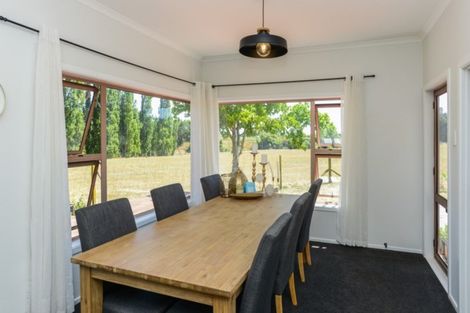Photo of property in 472 Maharakeke Road, Waipukurau, 4281