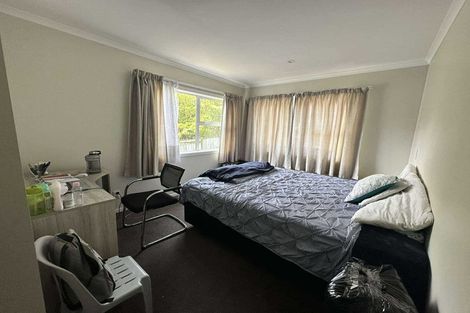 Photo of property in 8/20 Glanmire Road, Newlands, Wellington, 6037