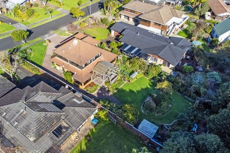 Photo of property in 8 Lemonwood Place, The Gardens, Auckland, 2105