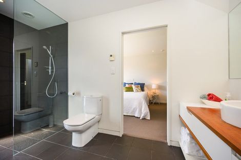 Photo of property in 17 Oram Drive, Turitea, Palmerston North, 4472