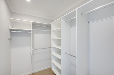 Photo of property in 21 West Place, Greenmeadows, Napier, 4112