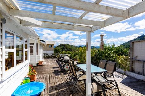 Photo of property in 7 Broadway, Picton, 7220