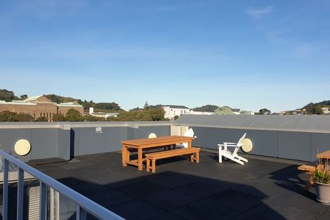 Photo of property in Urbane Apartments, 32/29 Webb Street, Mount Cook, Wellington, 6011