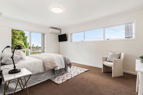 Photo of property in 42 Grenada Avenue, Forrest Hill, Auckland, 0620