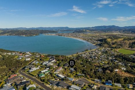 Photo of property in 10 Rabbit Way, Whitianga, 3510