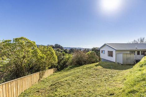 Photo of property in 32 Northumberland Street, Cannons Creek, Porirua, 5024