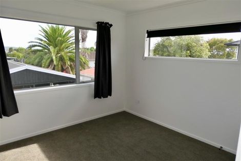 Photo of property in 2a Waterview Road, Favona, Auckland, 2024
