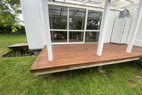 Photo of property in 25 County Road, Torbay, Auckland, 0630