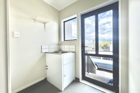 Photo of property in 49 Trimdon Street, Randwick Park, Auckland, 2105