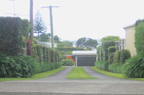 Photo of property in 41 Omokoroa Road, Omokoroa, 3114