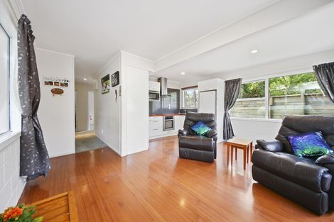 Photo of property in 2 Flavia Place, Lynfield, Auckland, 1042