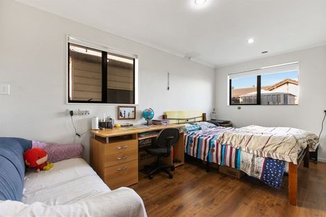 Photo of property in 23 Sheralee Place, Bucklands Beach, Auckland, 2014