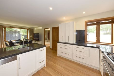 Photo of property in 90 Totara Street, Riccarton, Christchurch, 8041