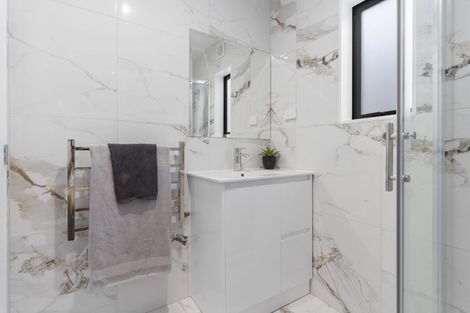 Photo of property in 4e Burbank Avenue, Manurewa, Auckland, 2102