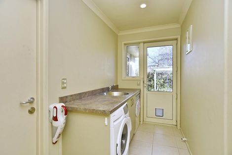 Photo of property in 8 Ross Place, Northwood, Christchurch, 8051