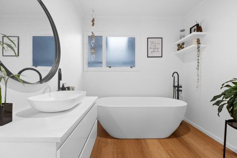 Photo of property in 3 Sole Avenue, Bell Block, New Plymouth, 4312