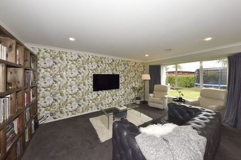 Photo of property in 14 Parkside Crescent, Northwood, Christchurch, 8051
