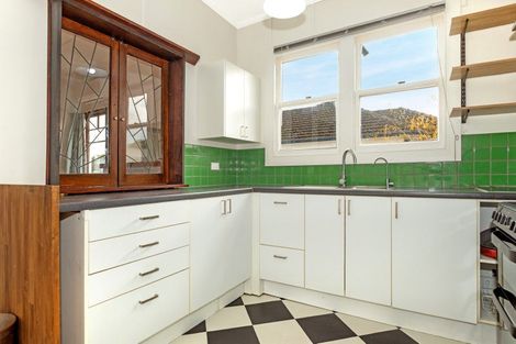 Photo of property in 37 Muir Street, Te Hapara, Gisborne, 4010