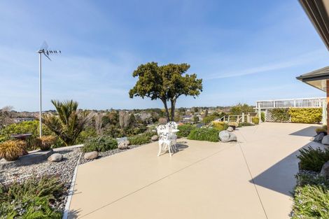 Photo of property in 11f Lemont Place, Westown, New Plymouth, 4310