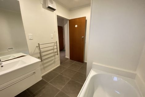 Photo of property in 1/6 Kathleen Street, Totara Vale, Auckland, 0627