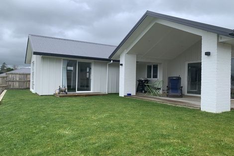 Photo of property in 40 Acacia Avenue, Kihikihi, Te Awamutu, 3800
