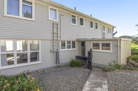 Photo of property in 8a-8b Devon Place, Cannons Creek, Porirua, 5024