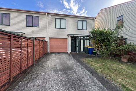 Photo of property in Tuscany Towers, 85/1 Ambrico Place, New Lynn, Auckland, 0600