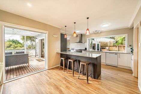 Photo of property in 473 Stokes Valley Road, Stokes Valley, Lower Hutt, 5019