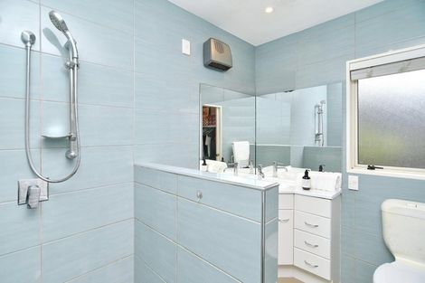 Photo of property in 16 Pepperwood Place, Shirley, Christchurch, 8061