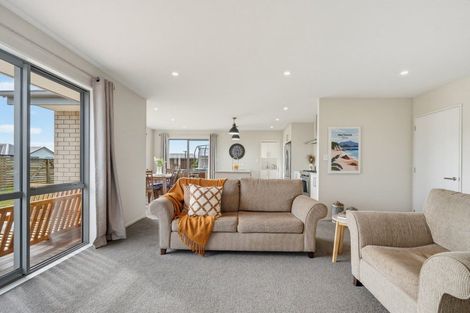 Photo of property in 41 Highgate Drive, Rangiora, 7400