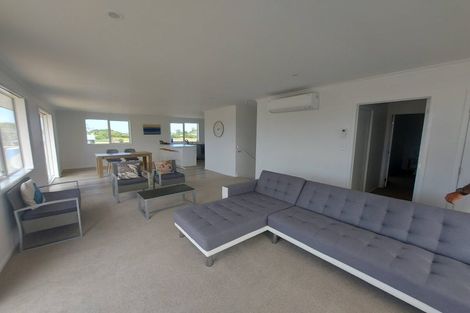 Photo of property in 5 Kahukaka Road, One Tree Point, 0118