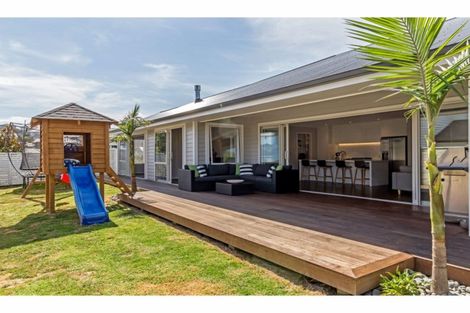 Photo of property in 200 Harris Drive, Silverdale, 0932