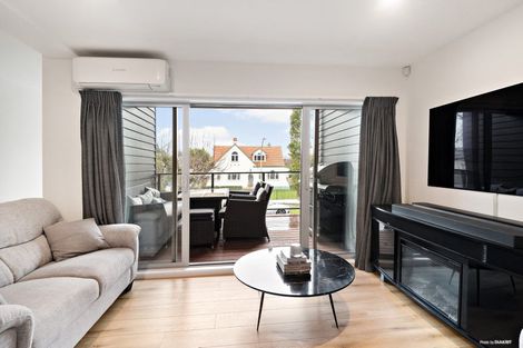 Photo of property in 2/14 Hammond Street, Hamilton Central, Hamilton, 3204