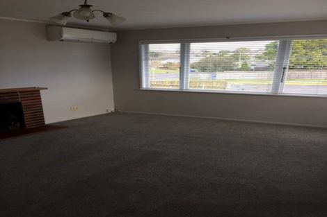 Photo of property in 22 Gossamer Drive, Pakuranga Heights, Auckland, 2010
