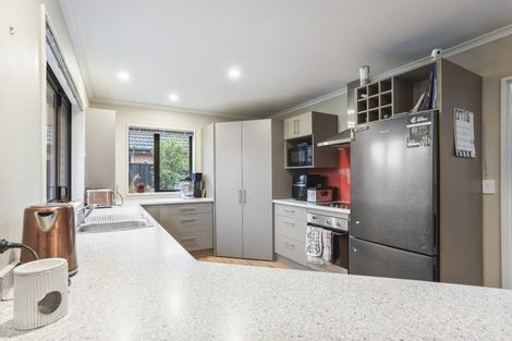Photo of property in 27 Oakwood Drive, Rangiora, 7400