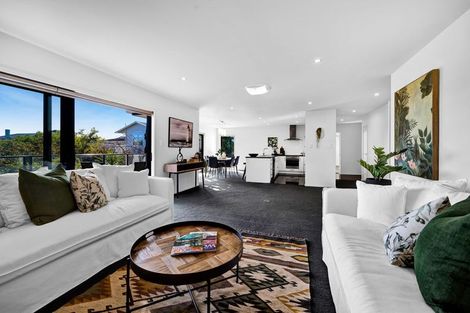 Photo of property in 4 Dale Street, Lower Vogeltown, New Plymouth, 4310