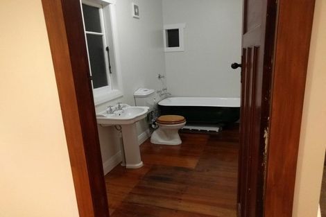 Photo of property in 1/77 Clovelly Road, Bucklands Beach, Auckland, 2012