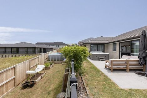 Photo of property in 8 Oyster Place, Omokoroa, 3114